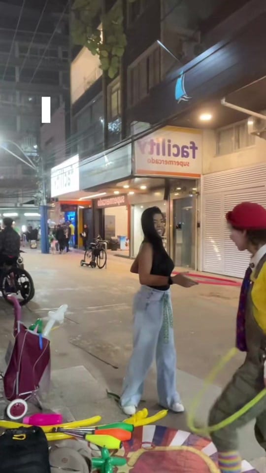 Post 6 by vitoria 🤹🏻‍♀️🎪 on TikTok (video)