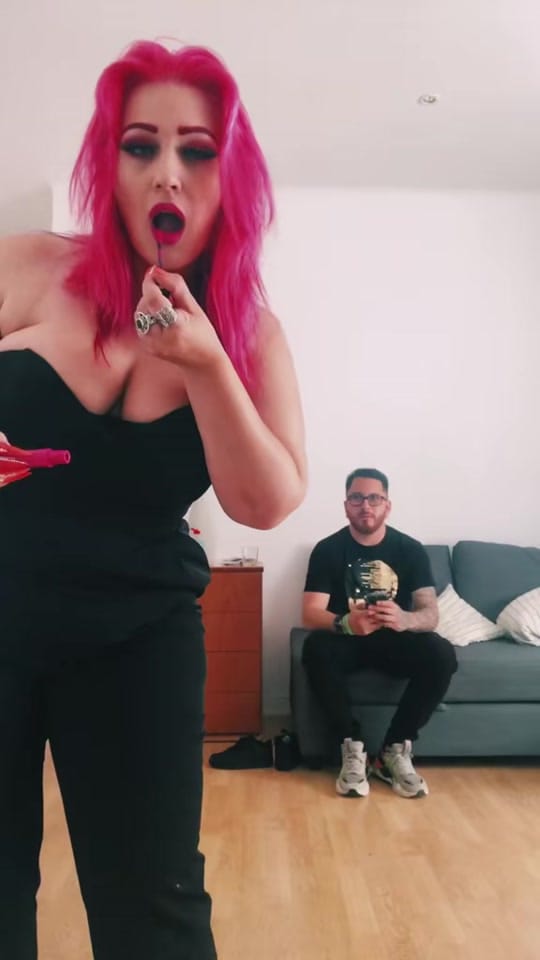 Post 8 by Noa Sanchez on TikTok (video)