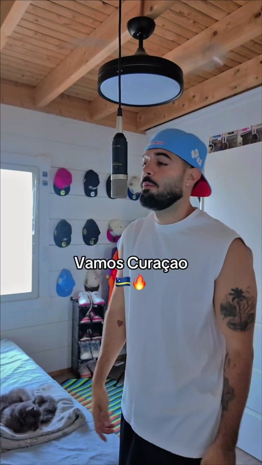 Post 1 by Nay Arias on TikTok (video)