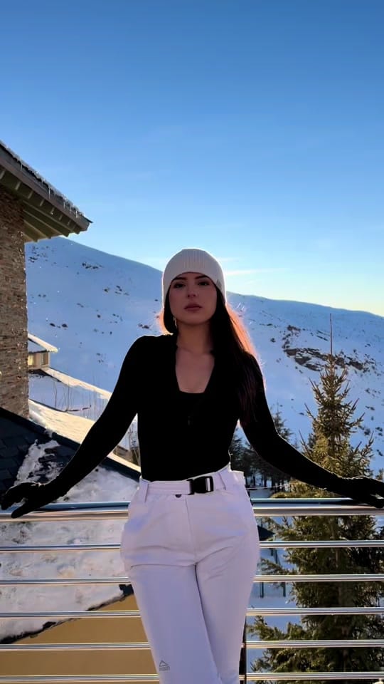 Post 2 by A N D R E A  A R R Ó N I Z on TikTok (video)