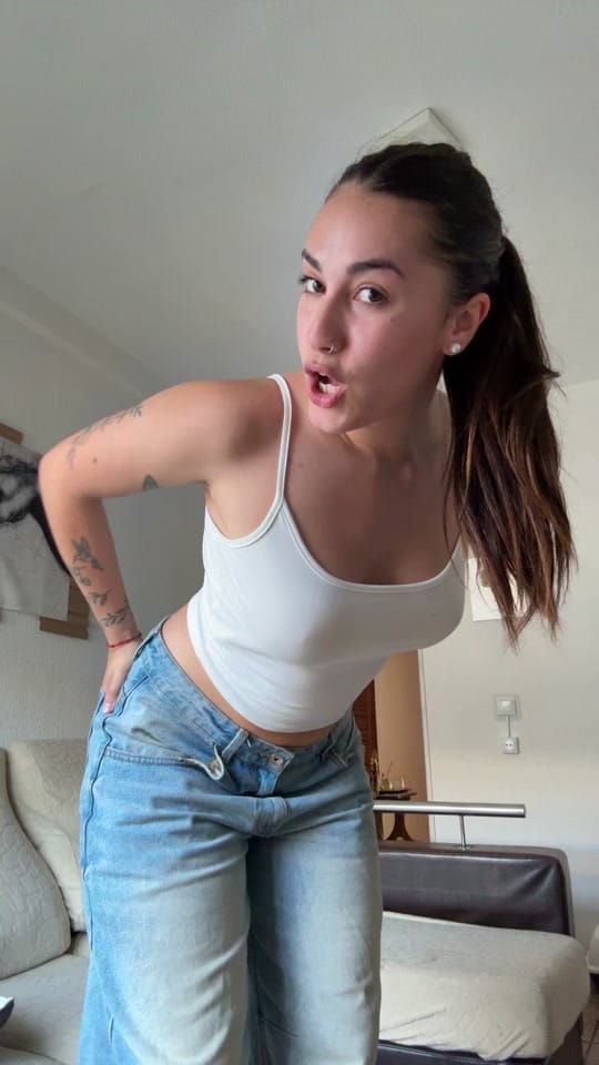 Post 6 by Julieta Berois on TikTok (video)