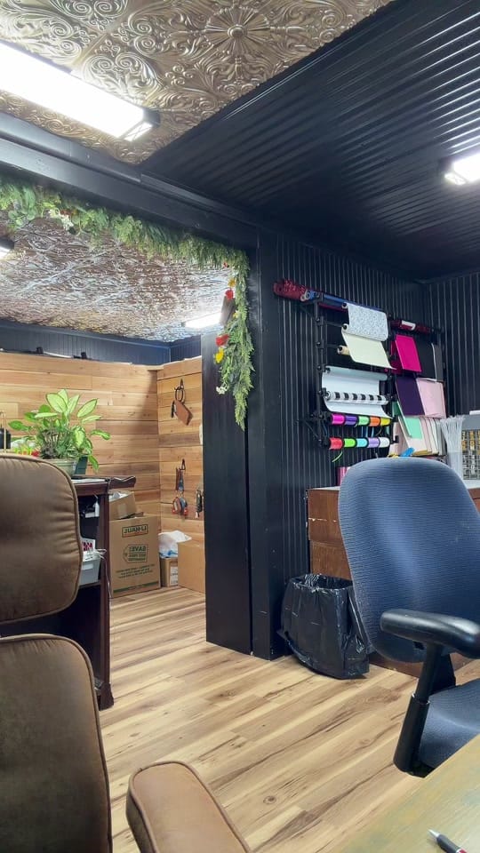Post 2 by Heather Linn and The Deacons on TikTok (video)