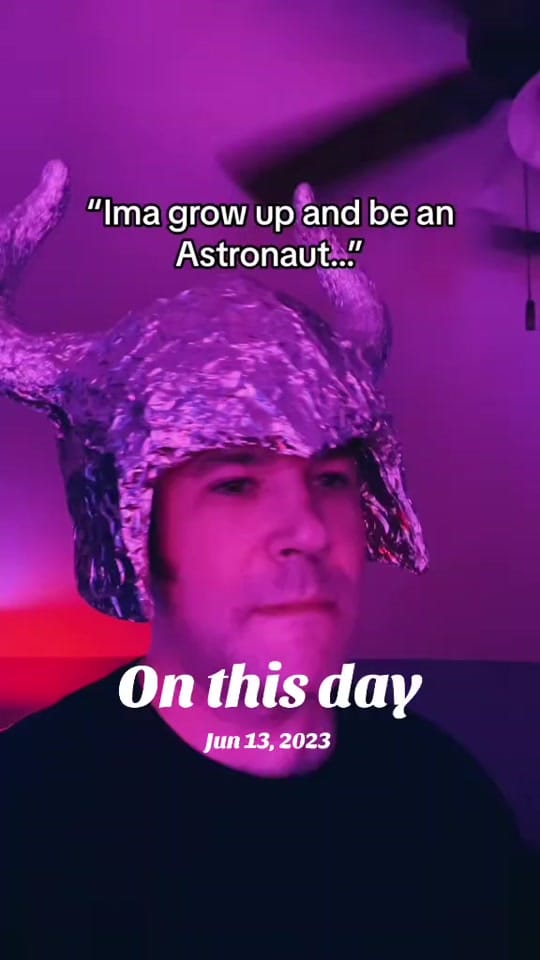 Post 1 by JoeHimself on TikTok (video)