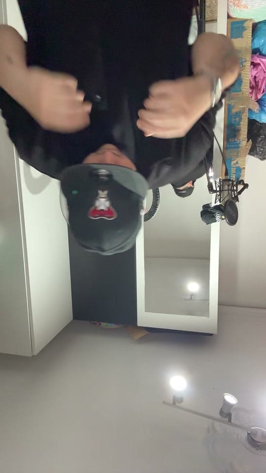 Post 7 by 3MEN2 on TikTok (video)
