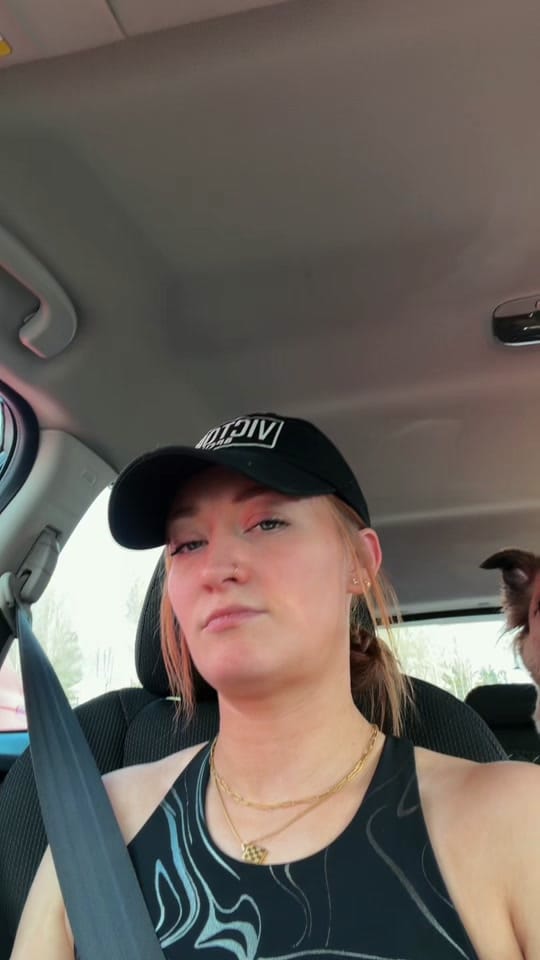 Post 1 by Sienna Hamilton on TikTok (video)