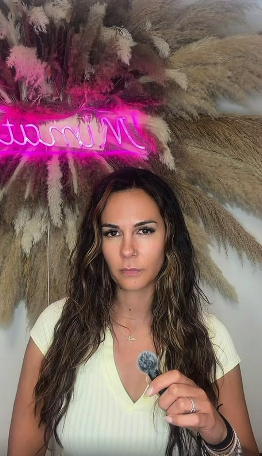 Post 2 by Sonia on TikTok (video)