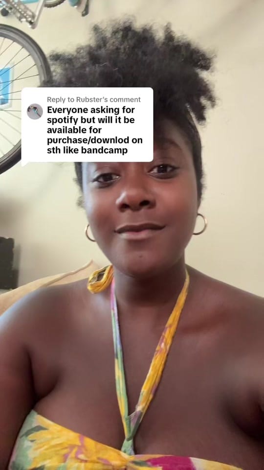 Post 6 by Chloé Marie on TikTok (video)