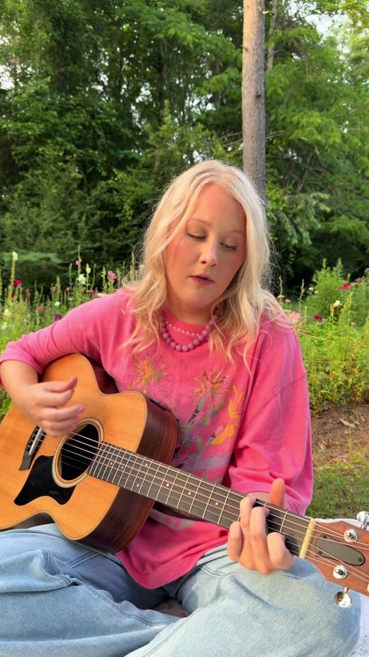 Post 4 by CHLOE ⭐️ on TikTok (video)