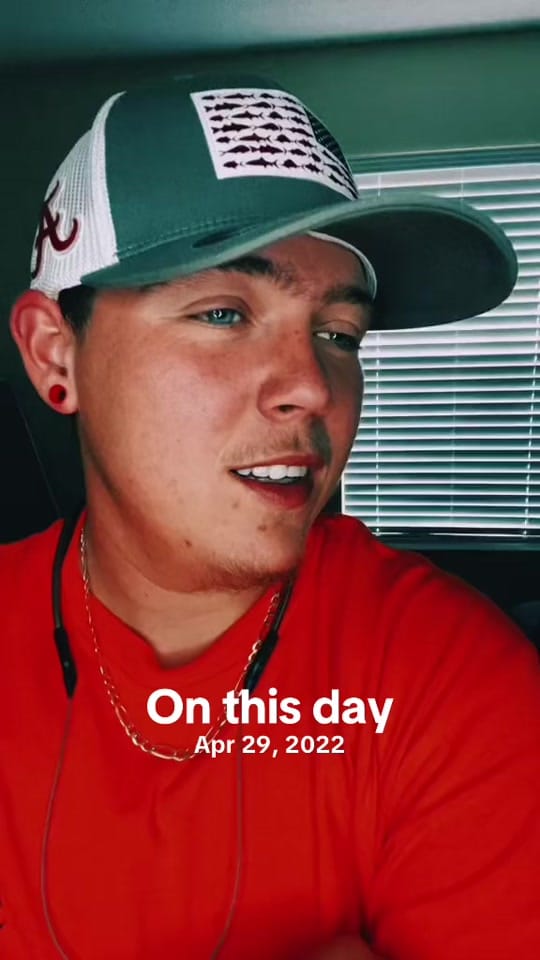 Post 4 by Ashton 🦆 on TikTok (video)