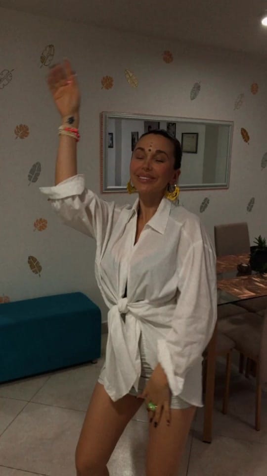 Post 8 by Mila Voyna1 on TikTok (video)