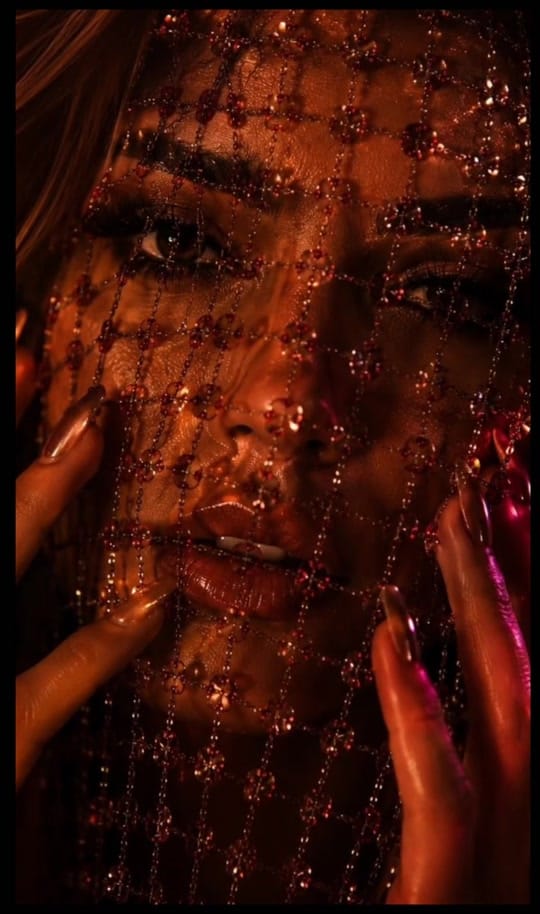 Post 8 by Lena Jimz on TikTok (video)