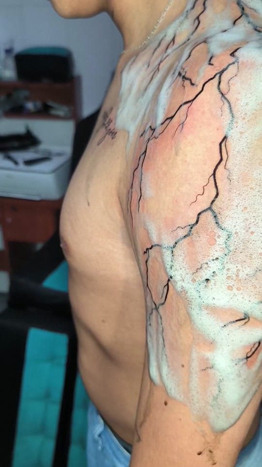 Post 9 by Yeiko_Tattoo on TikTok (video)