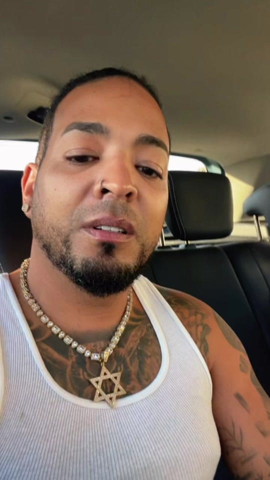 Post 2 by Yulien Oviedo on TikTok (video)