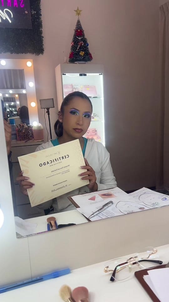 Post 8 by Sary Callejas Make Up Artist on TikTok (video)