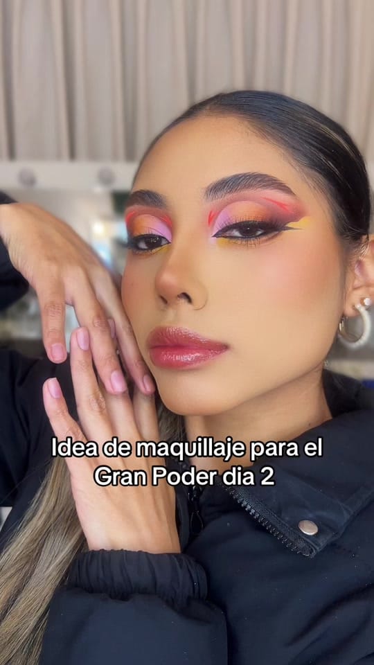 Post 2 by Sary Callejas Make Up Artist on TikTok (video)