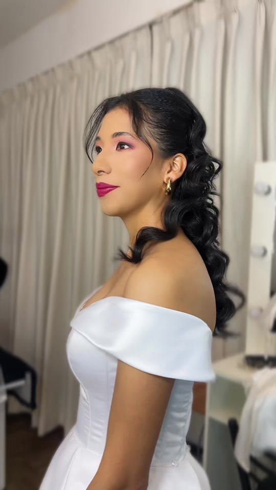 Post 7 by Sary Callejas Make Up Artist on TikTok (video)