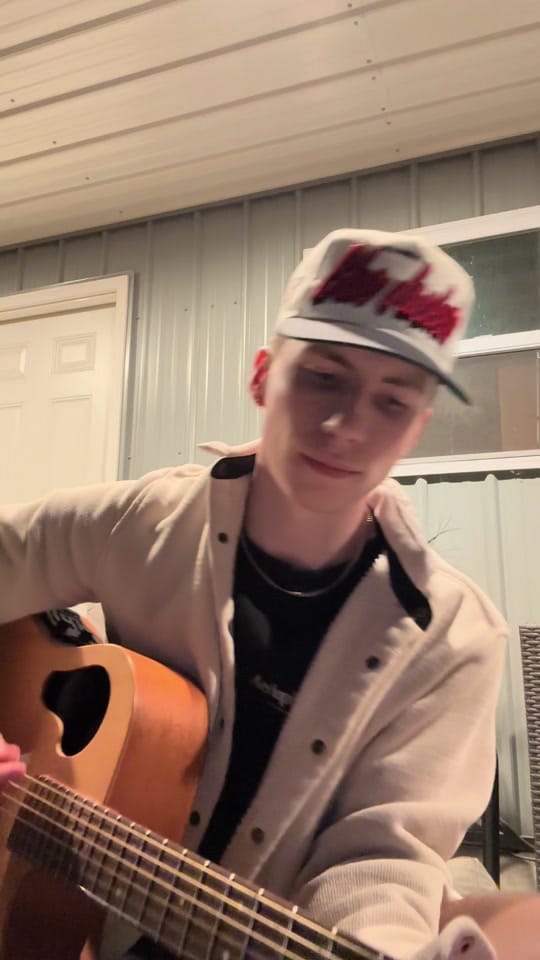 Post 2 by payton sampson on TikTok (video)