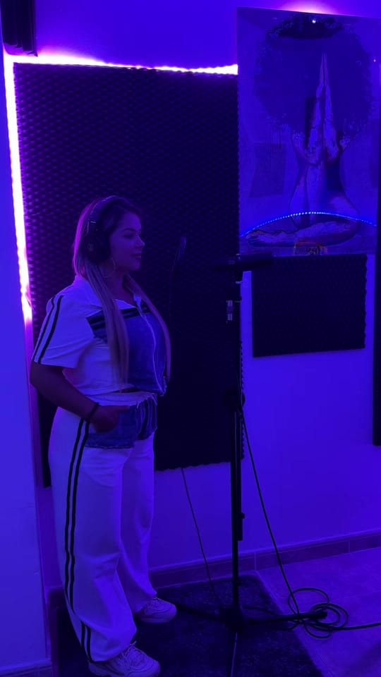 Post 9 by Nazaret Santana on TikTok (video)