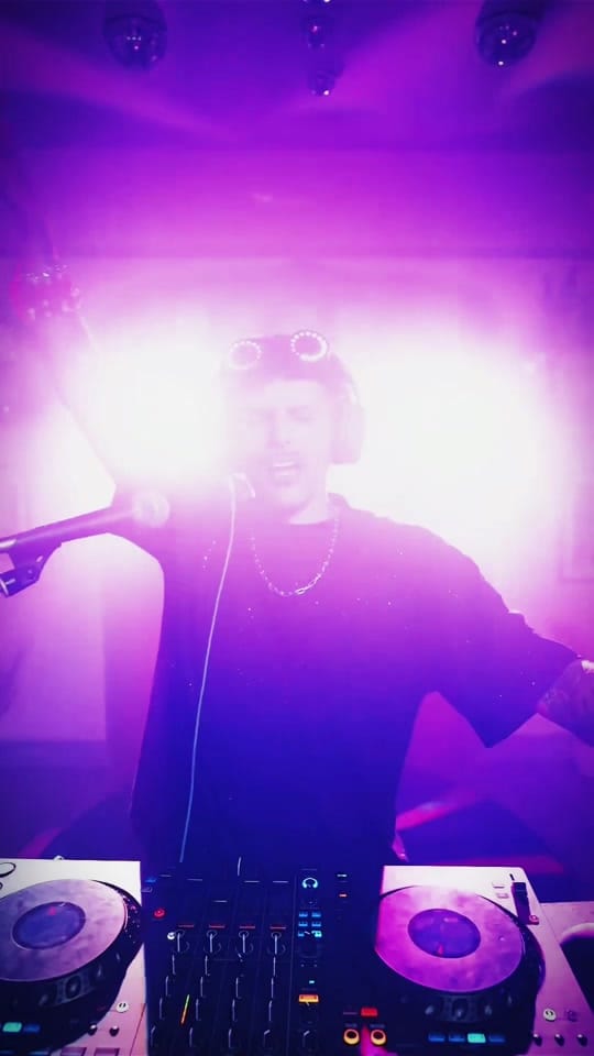 Post 9 by RUSO | RAVE DJ on TikTok (video)