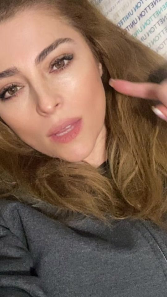 Post 3 by Georgina Gold on TikTok (video)