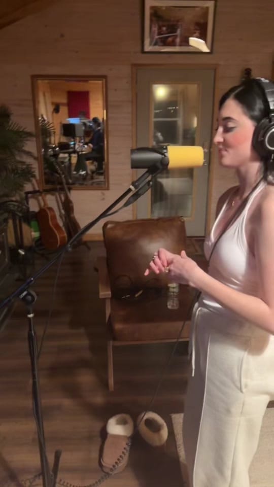 Post 9 by EliseKristine on TikTok (video)