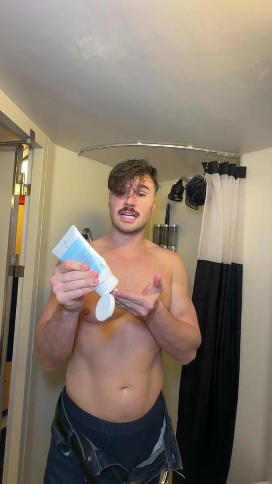 Post 1 by Kevin John on TikTok (video)