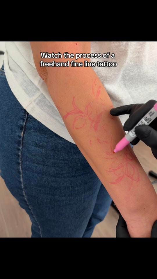 Post 1 by THE WAVE TATTOO BARCELONA on TikTok (video)