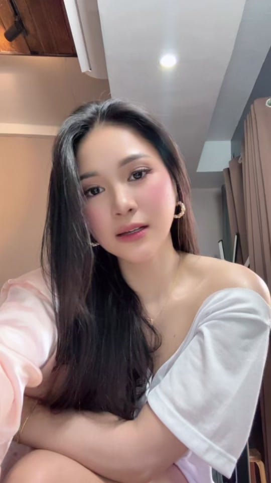 Post 8 by dhallynavarra on TikTok (video)