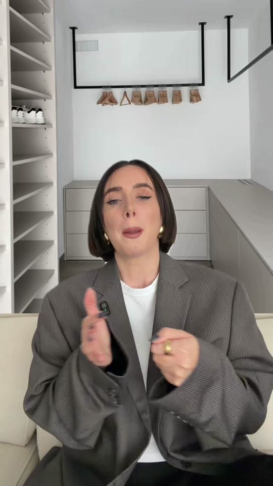 Post 3 by evarojogg on TikTok (video)