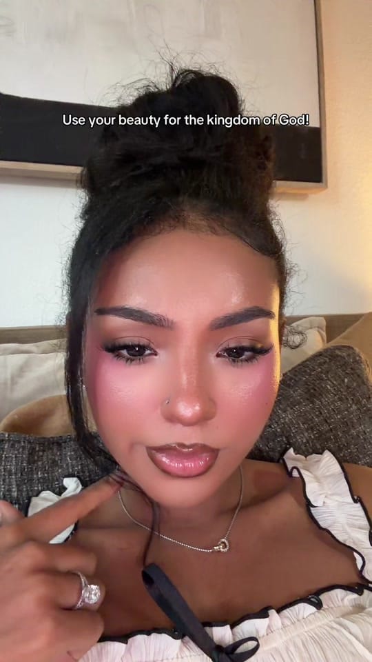 Post 7 by beeminet ✨ on TikTok (video)