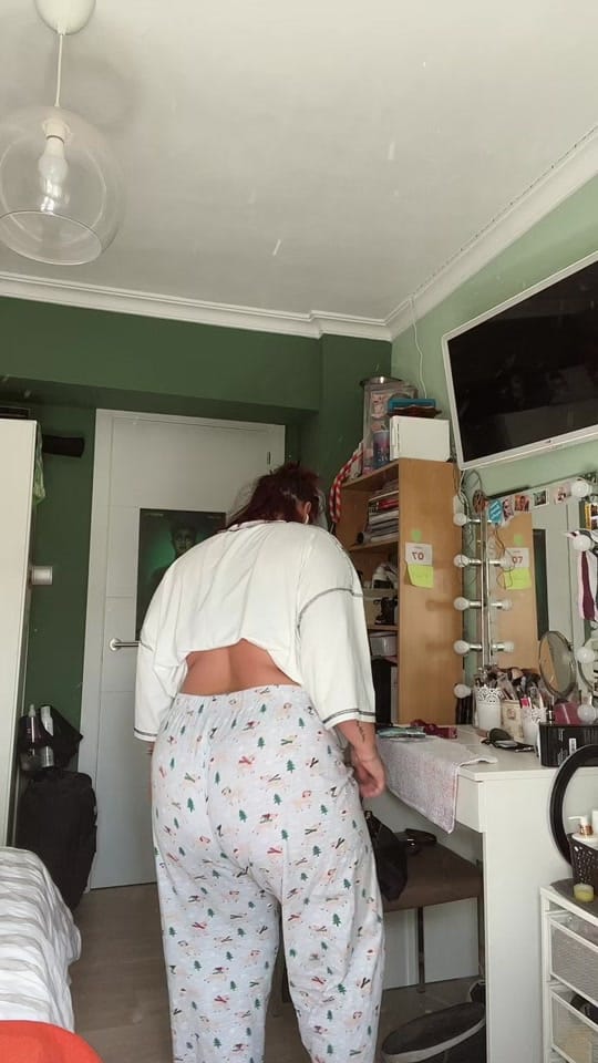 Post 8 by Anabella__GB on TikTok (video)