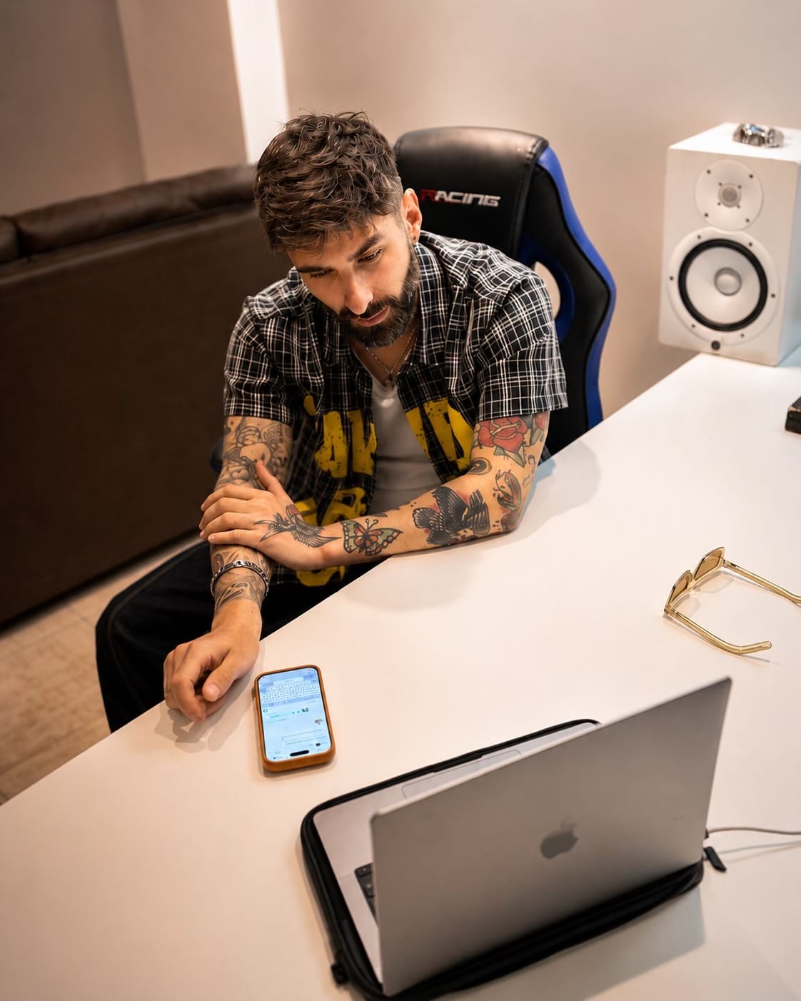Post 4 by Alexx Risso on TikTok (video)