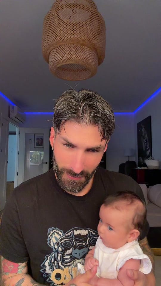 Post 10 by Alexx Risso on TikTok (video)