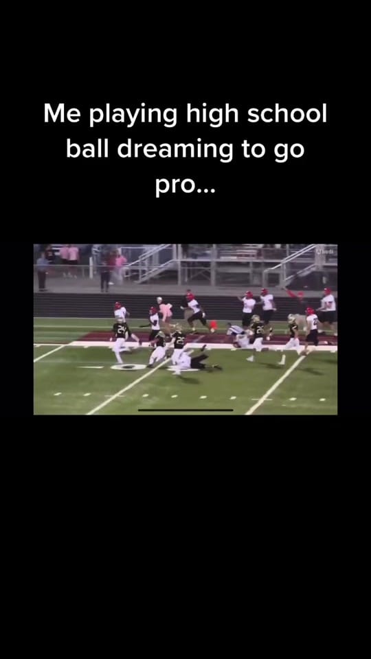 Post 9 by Lo on TikTok (video)