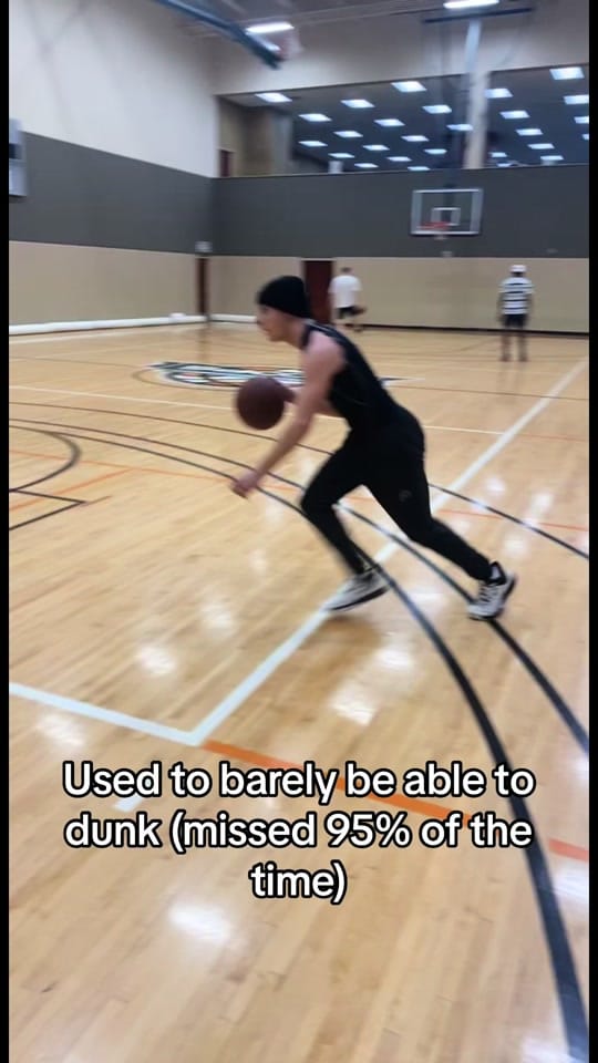 Post 1 by Lo on TikTok (video)