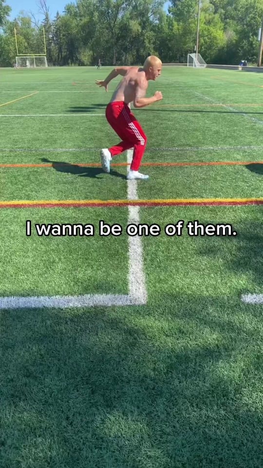 Post 6 by Lo on TikTok (video)