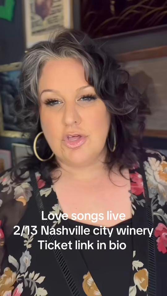 Post 3 by Sarah Potenza on TikTok (video)