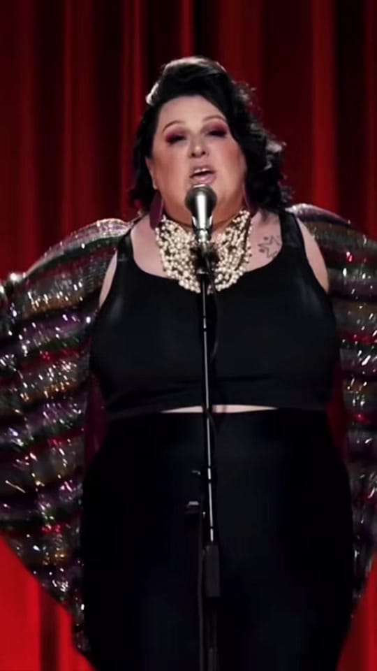 Post 5 by Sarah Potenza on TikTok (video)
