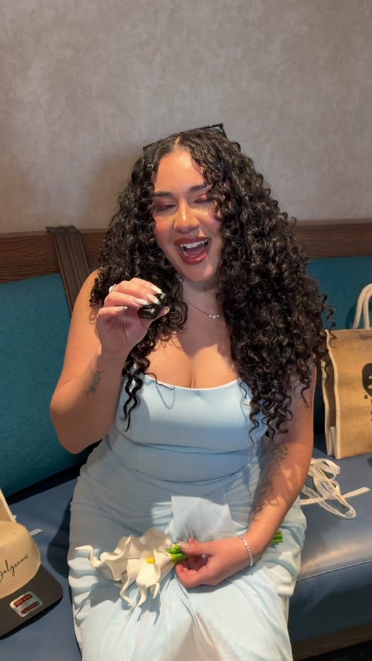 Post 1 by Beencurls 🐝 on TikTok (video)