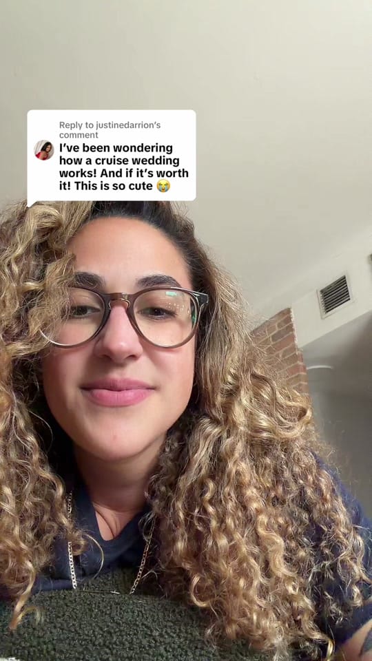 Post 5 by Beencurls 🐝 on TikTok (video)
