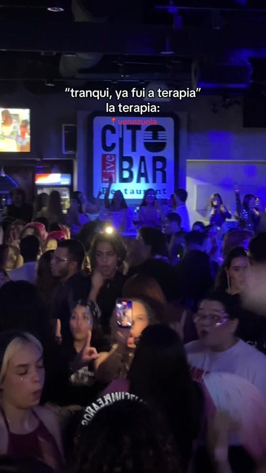 Post 2 by La Tarima Club on TikTok (video)