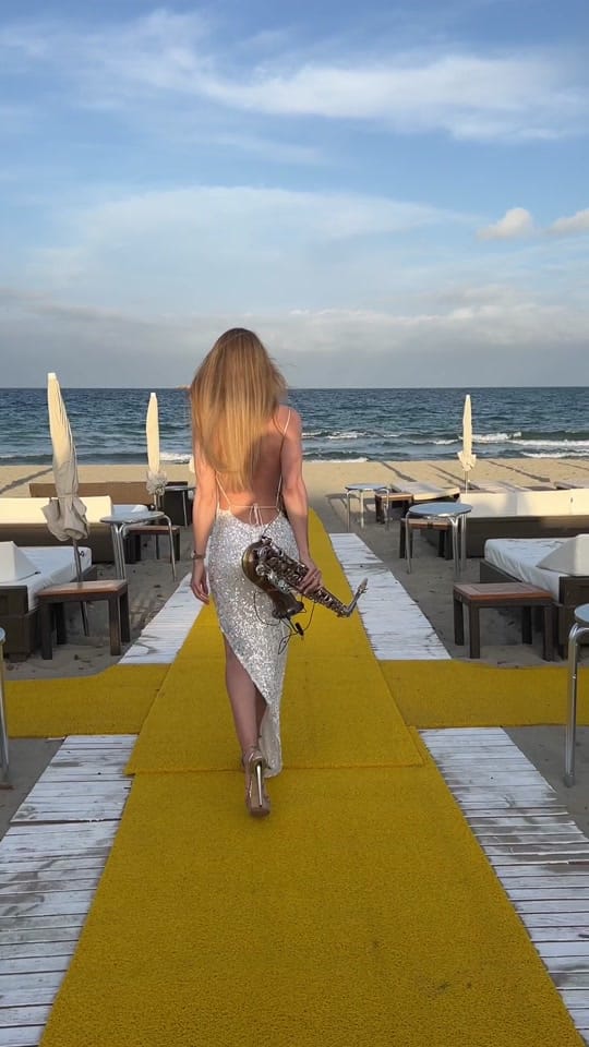 Post 1 by Anastasia McQueen on TikTok (video)
