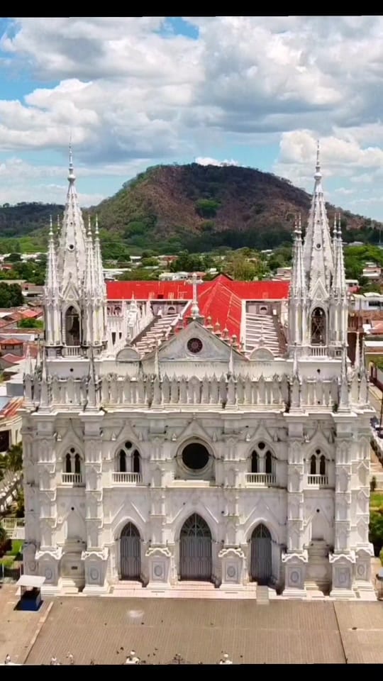 Post 1 by HAROLD STUDIOS on TikTok (video)