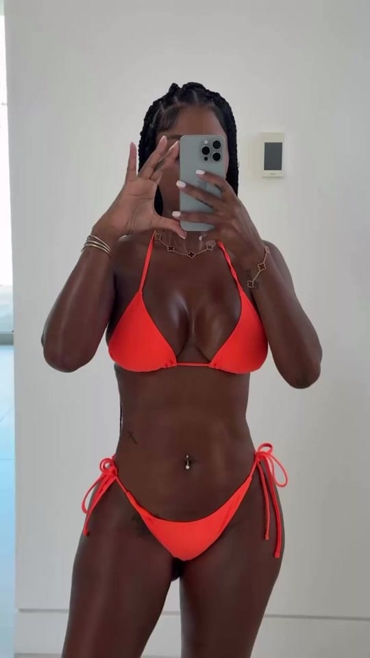 Post 2 by fans.berniceburgos on TikTok (video)