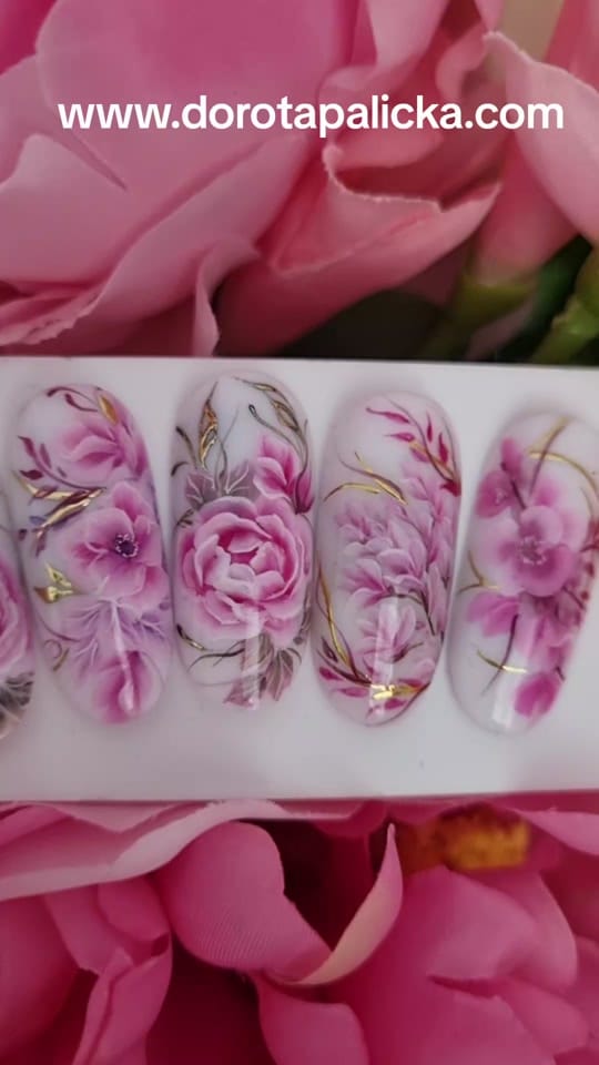 Post 5 by Dorota Palicka Nails on TikTok (video)
