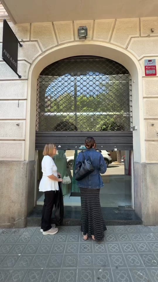 Post 1 by Aware Barcelona on TikTok (video)