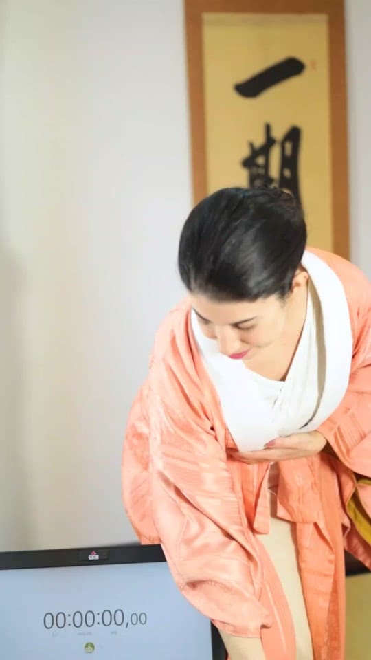 Post 7 by Minna no Kimono on TikTok (video)