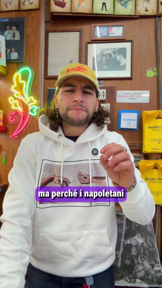 Post 9 by Napolimania on TikTok (video)