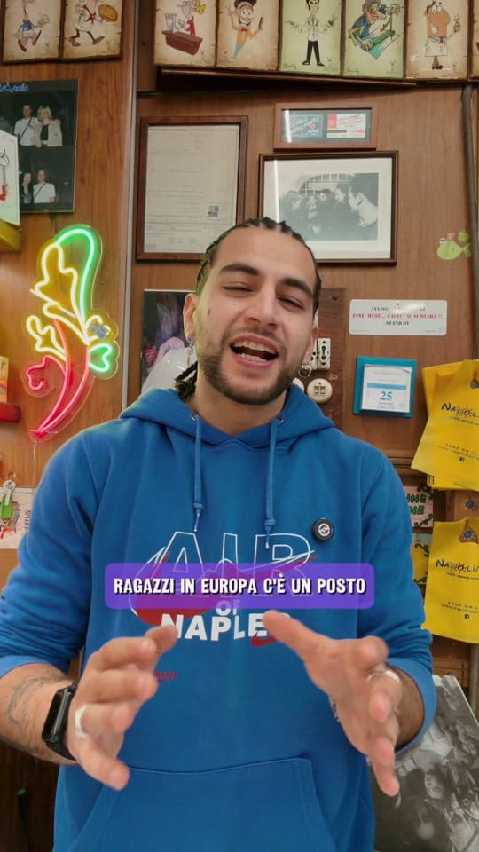 Post 6 by Napolimania on TikTok (video)