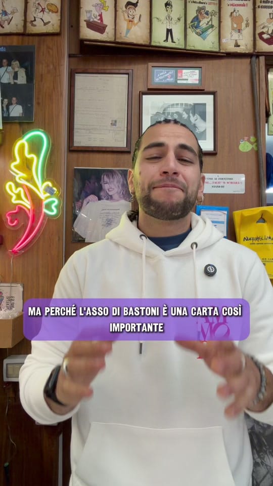 Post 3 by Napolimania on TikTok (video)